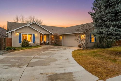 2150 Nw Poplar Ave, Redmond, OR, 97756-1280 | Card Image