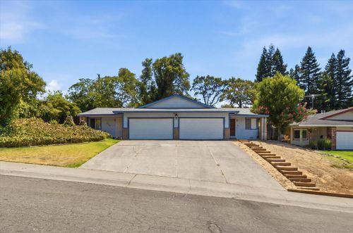 6106 Oakgreen Circle, Carmichael, CA, 95608 | Card Image