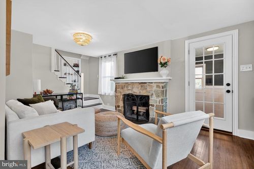 24 Scott Ave, West Windsor, NJ, 08550-1332 | Card Image