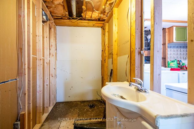 940 Portage Rd, House other with 4 bedrooms, 2 bathrooms and 10 parking in Kirkfield ON | Image 23