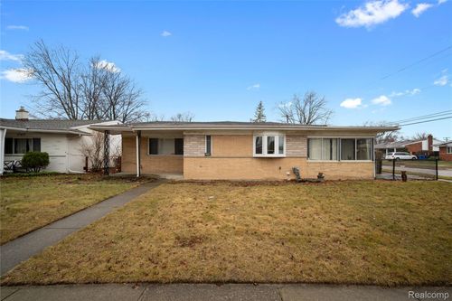 27483 Norma Dr, Warren, MI, 48093-8320 | Card Image