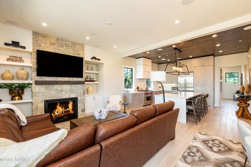 28-3001 S Tourmaline Dr, Flagstaff, AZ, 86005 | Card Image