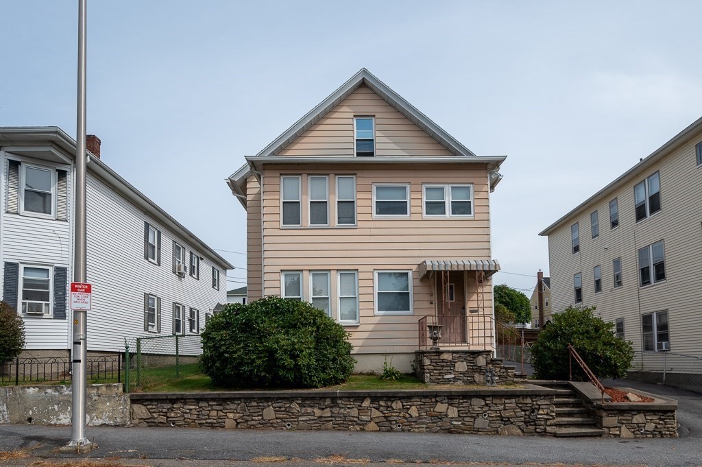 18 Prentice St, For Sale in Worcester Zoocasa