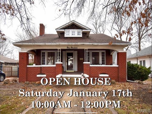 919 W Henry St, Staunton, IL, 62088-1635 | Card Image