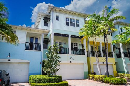 214 S Latitude Cir, Delray Beach, FL, 33483-8055 | Card Image