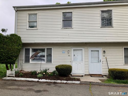 30-30 Yarrington Ct, Bridgeport, CT, 06607-1830 | Card Image
