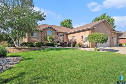 721 Britz Dr Drive, Luverne, MN, 56156 | Card Image