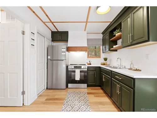 154 Apache Rd, Evergreen, CO, 80439-4019 | Card Image