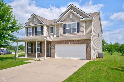 2148 Creekstone Dr, Columbus, IN, 47201-1463 | Card Image