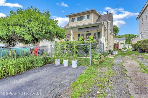200 Washington St, Carbondale, PA, 18407-2411 | Card Image