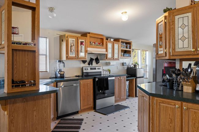 249 Sunshine Cir Sw, Home with 3 bedrooms, 2 bathrooms and null parking in Mattawa WA | Image 9