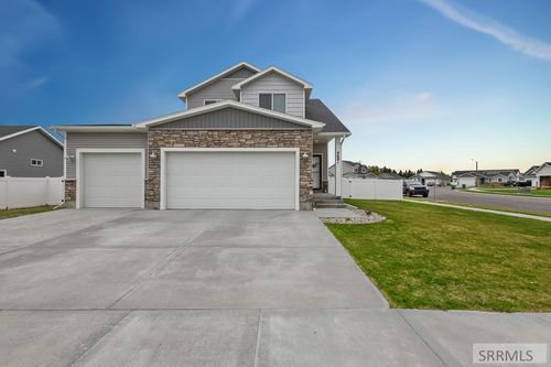 4681 Memory Ln, Idaho Falls, ID, 83401-1525 | Card Image
