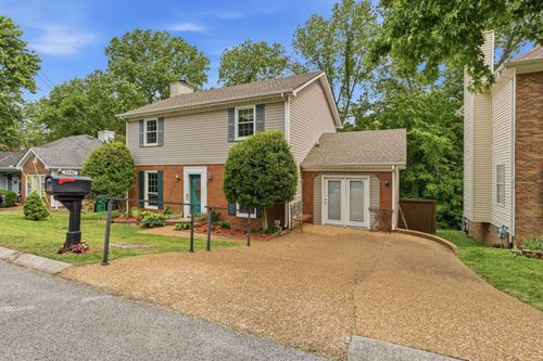 5141 English Village Dr, Nashville, TN, 37211-6266 | Card Image