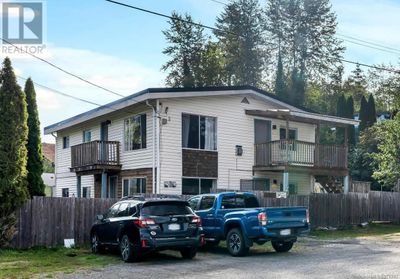 38 Cowichan Ave W, House other with 6 bedrooms, 3 bathrooms and 6 parking in Lake Cowichan BC | Image 1