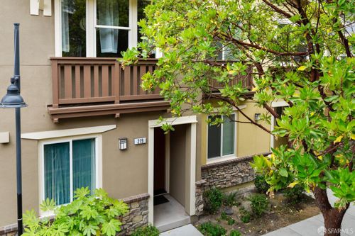 219 E Crystal Cove Ter, San Francisco, CA, 94134-3378 | Card Image