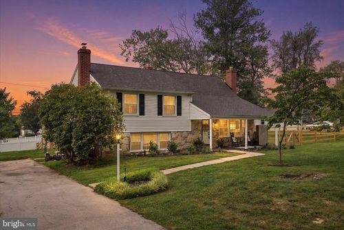 622 Deaver Dr, BLUE BELL, PA, 19422-2008 | Card Image
