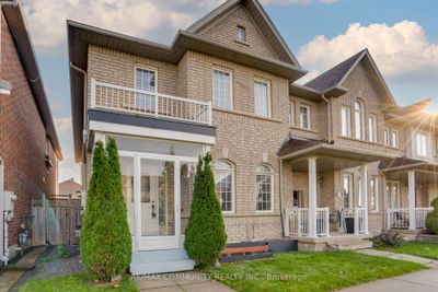 2037 Bur Oak Ave, Home with 3 bedrooms, 4 bathrooms and 3 parking in Markham ON | Image 1