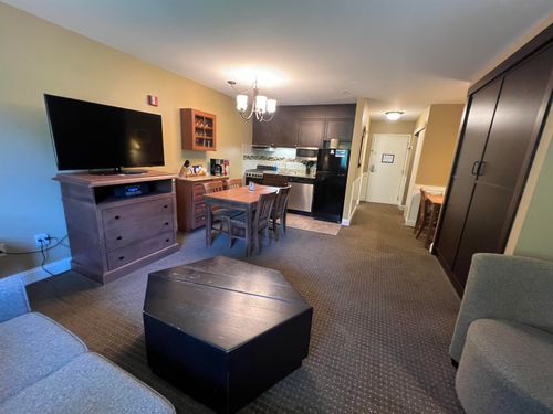 217, QTR 2 89 Grand Summit Way, Dover, VT, 05356 | Card Image