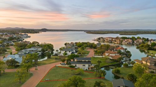 48 Applehead Island Dr, Horseshoe Bay, TX, 78657-5708 | Card Image