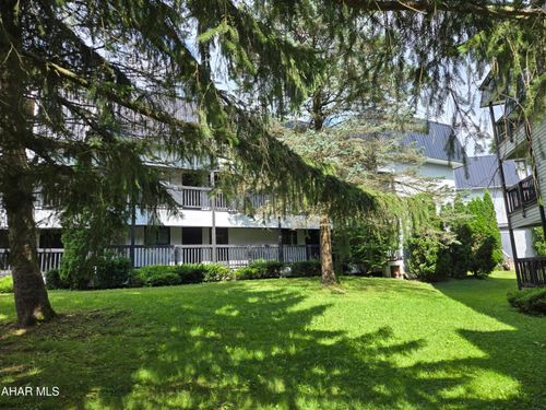 1127-deer-run-143 E Valley Point Lane, Claysburg, PA, 16625 | Card Image