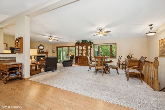 972 W Shore Dr, House other with 3 bedrooms, 3 bathrooms and 3 parking in Fox Lake IL | Image 4