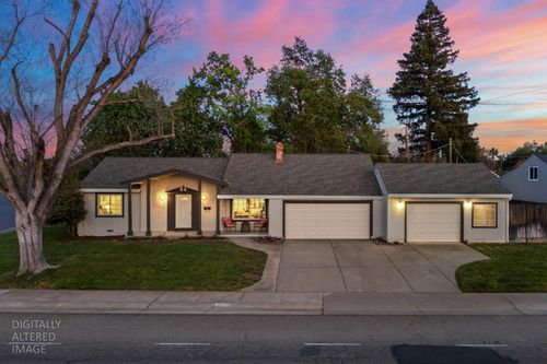 5920 Parkoaks Dr, Citrus Heights, CA, 95621-6113 | Card Image