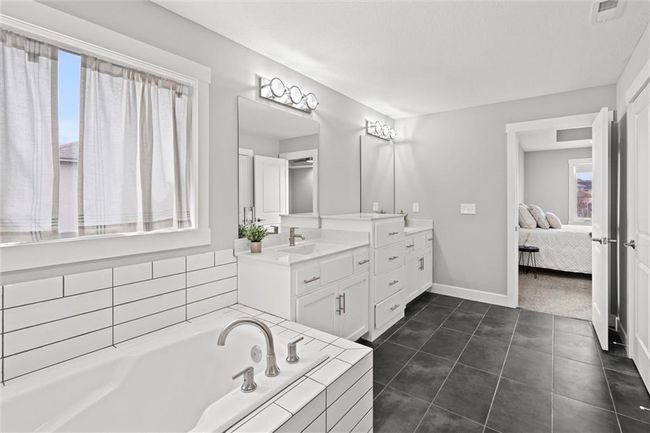 7295 Nw Forest Lakes Dr, House other with 5 bedrooms, 5 bathrooms and null parking in Parkville MO | Image 21