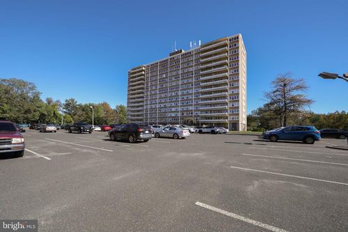 807 Barclay Towers Walk, CHERRY HILL, NJ, 08034 | Card Image