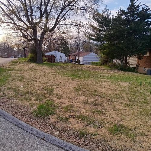 4421 Picajune Ave, Saint Louis, MO, 63134-3453 | Card Image