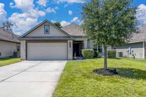 1138 Shadow Glenn Dr, Conroe, TX, 77301-2257 | Card Image