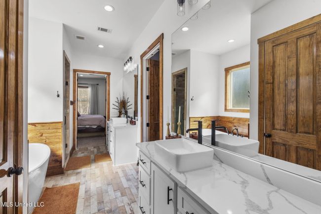 28-web-or-mls-2162 Leesburg-39 | Image 26