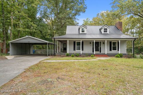 804 W Scotsdale Rd, Laurinburg, NC, 28352-4269 | Card Image