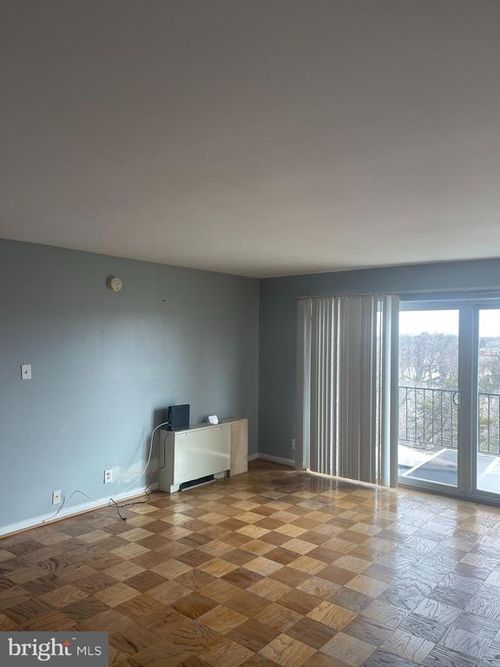 707-6011 Emerson St, BLADENSBURG, MD, 20710-1850 | Card Image