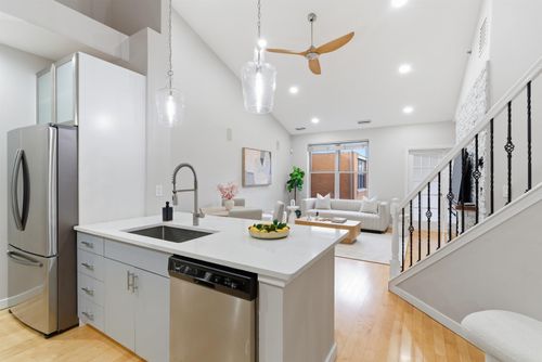 417-26 Ave At Port Imperial, West New York, NJ, 07093-8396 | Card Image