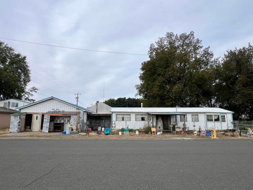 204 S B St, Sprague, WA, 99032 | Card Image