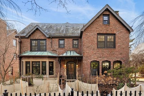 96-96 Gardner Road, Brookline, MA, 02445 | Card Image