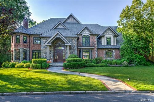 270 Trenor Dr, New Rochelle, NY, 10804-3814 | Card Image
