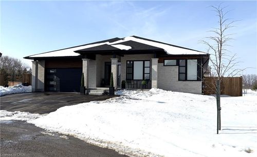 3642 Vosburgh Pl, Campden, ON, L0R1G0 | Card Image