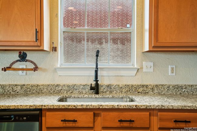 530 Mesa Loop, House other with 5 bedrooms, 3 bathrooms and null parking in San Antonio TX | Image 25
