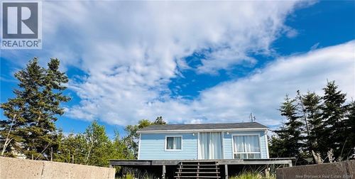 345 Bayshore Dr, Bathurst, NB, E2A6A5 | Card Image