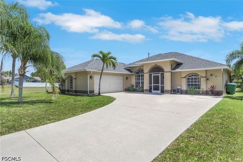 228 Aviation Pkwy, Cape Coral, FL, 33904-2705 | Card Image