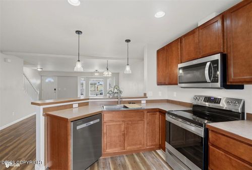 3-194 Matthew Paul Way, Anchorage, AK, 99504-4888 | Card Image
