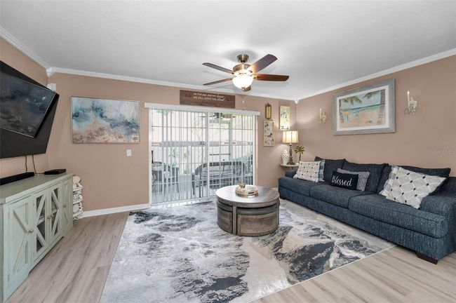 Living Room | Image 16