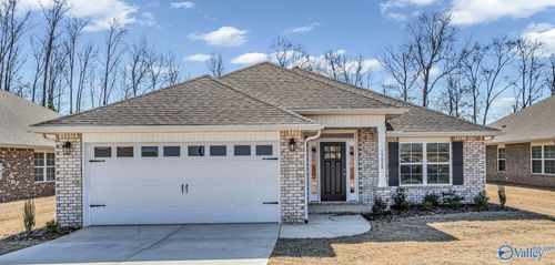 108 Sidney Ruth Dr, New Market, AL, 35761-7300 | Card Image