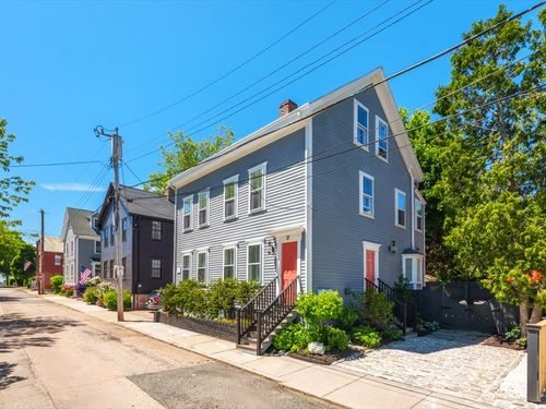 2-17 Willow St, Newport, RI, 02840-1971 | Card Image