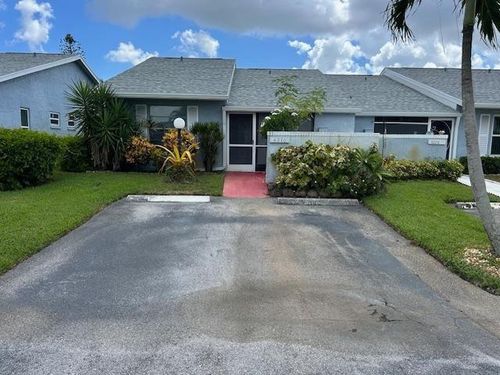 4210 Lucerne Villas Ln, Lake Worth, FL, 33467-3934 | Card Image