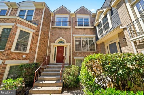 2237 Kings Garden Way, FALLS CHURCH, VA, 22043-2598 | Card Image