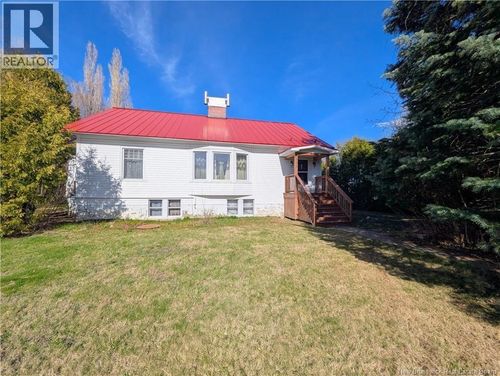 775 Murray Ave, Bathurst, NB, E2A1V3 | Card Image