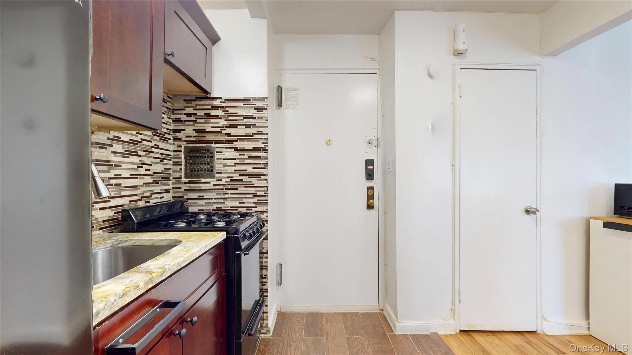 Residential Lease in New York 3
