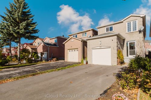 19 Goodwood Dr, Markham, ON, L3S2K6 | Card Image